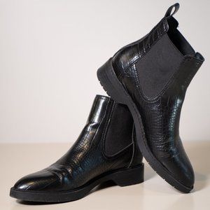 Treasure and Bond Gabriella Chelsea Boot